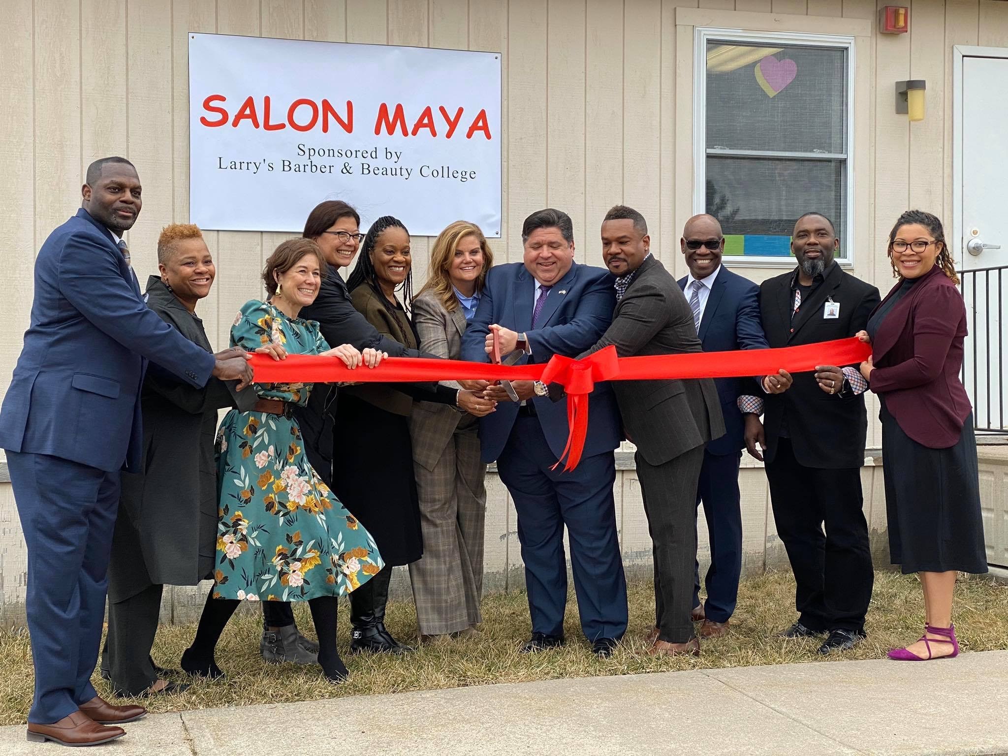 Salon Maya